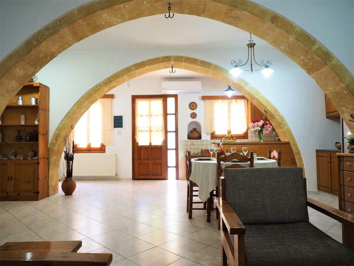 Traditional Cretan Villa Rodhopos エクステリア 写真
