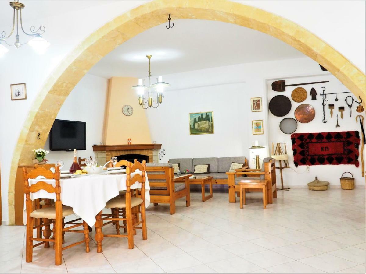 Traditional Cretan Villa Rodhopos エクステリア 写真